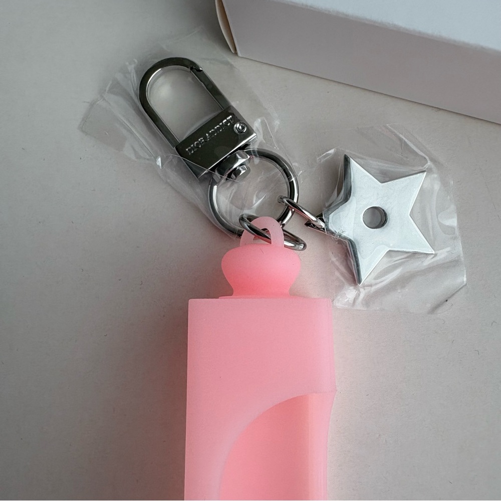 Dior Soft Pink Silicone Lip Oil Holder Key Ring with Star Charm - Picture 2 of 10